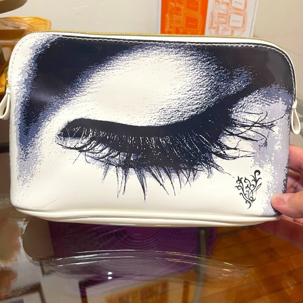 The Most Beautiful Eye Makeup Bag